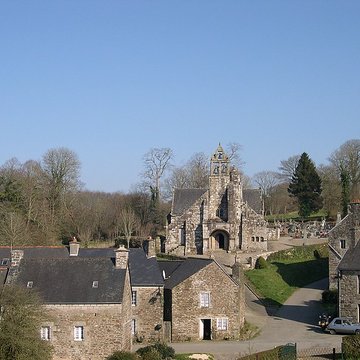 Église Saint-Envel de Loc-Envel