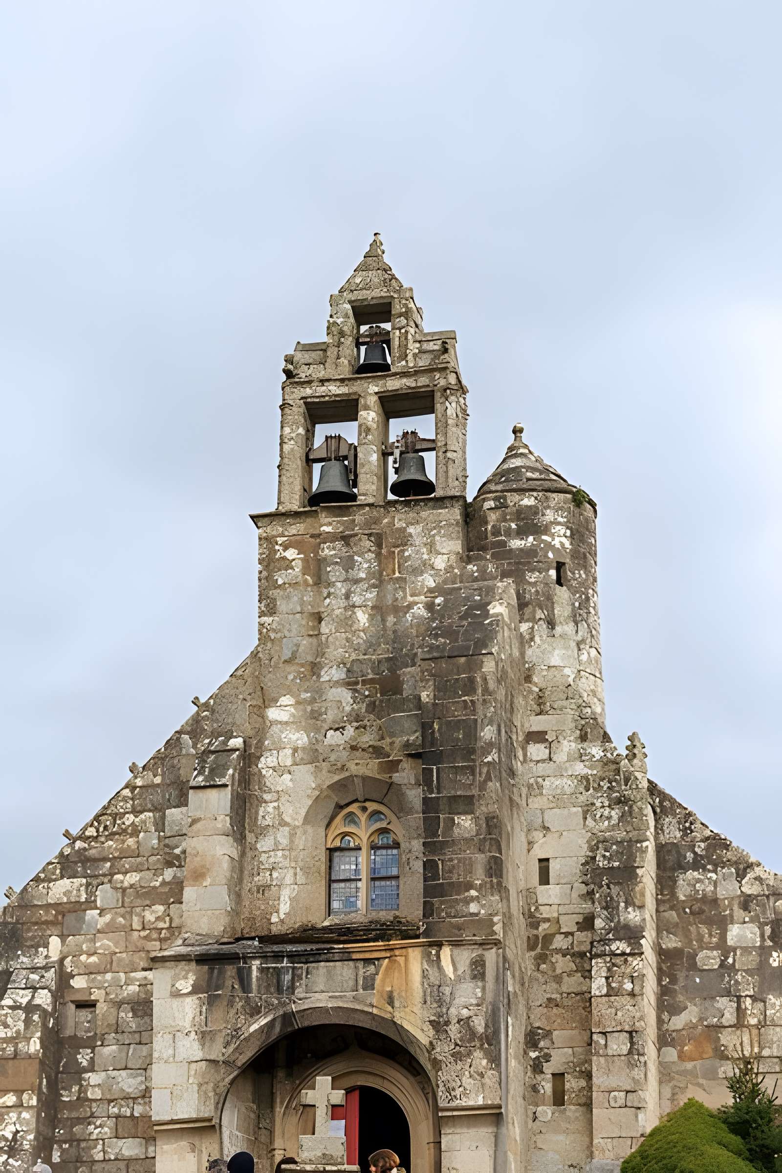 Église Saint-Envel de Loc-Envel
