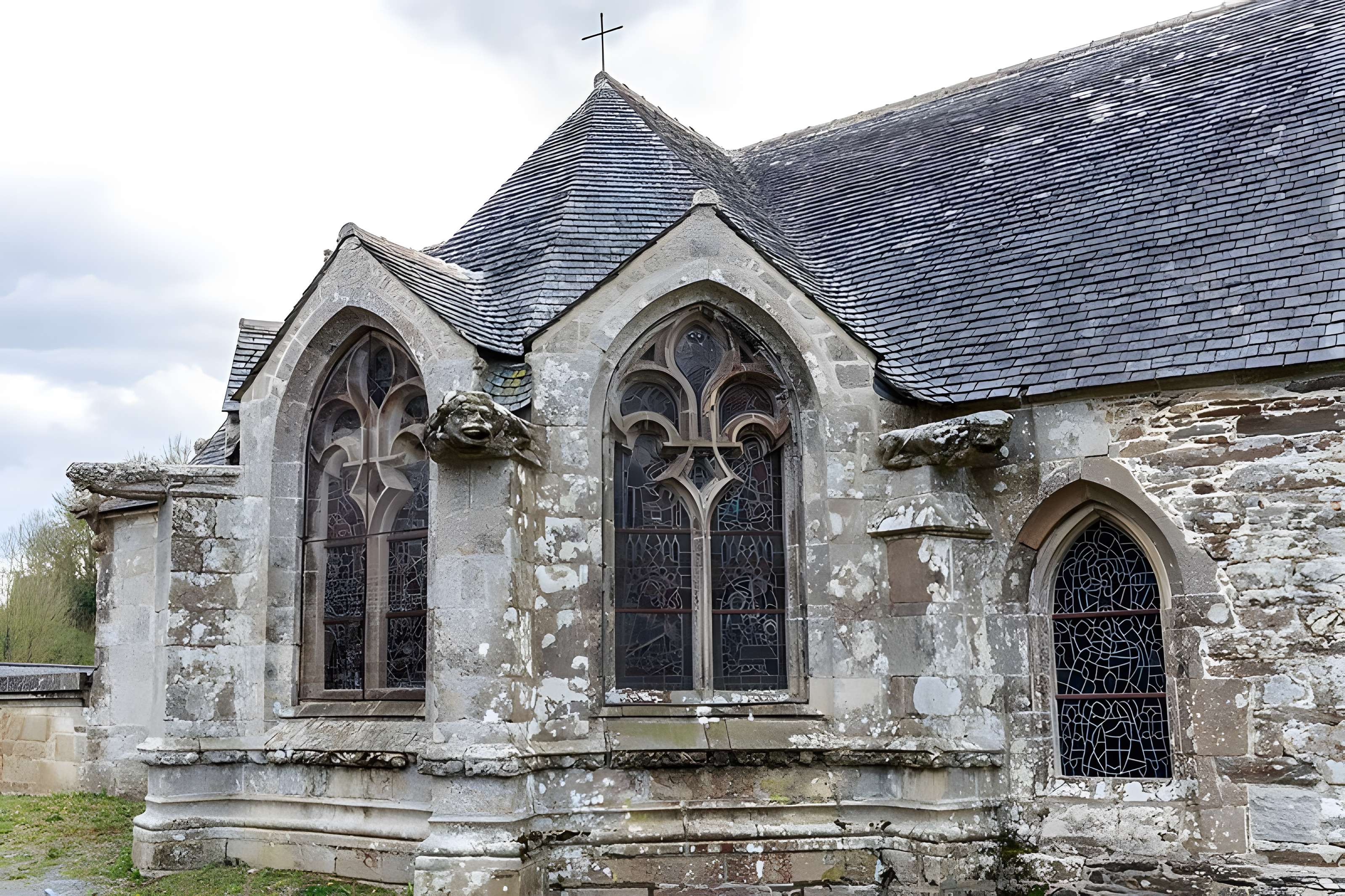 Église Saint-Envel de Loc-Envel