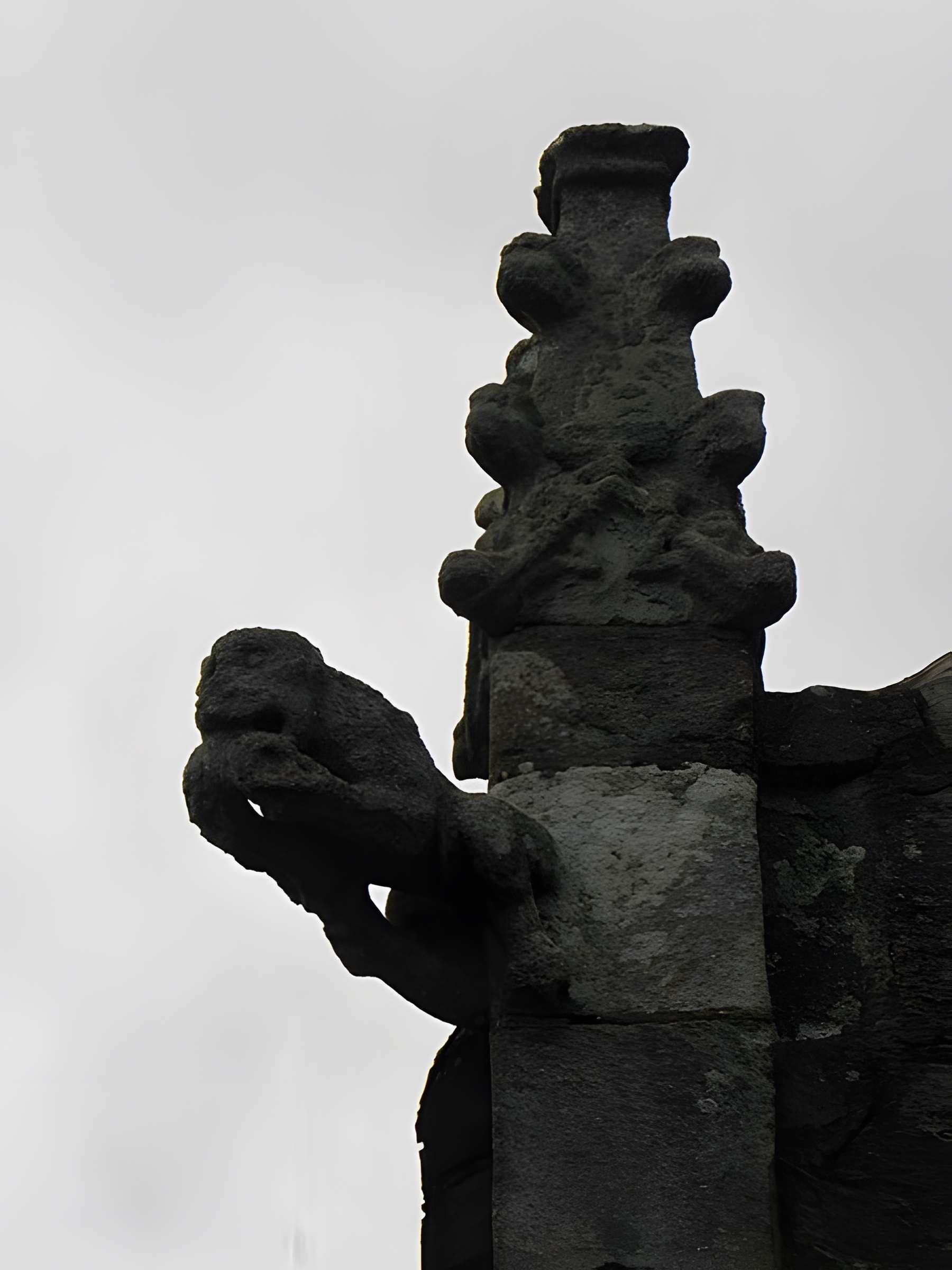 Église Saint-Envel de Loc-Envel