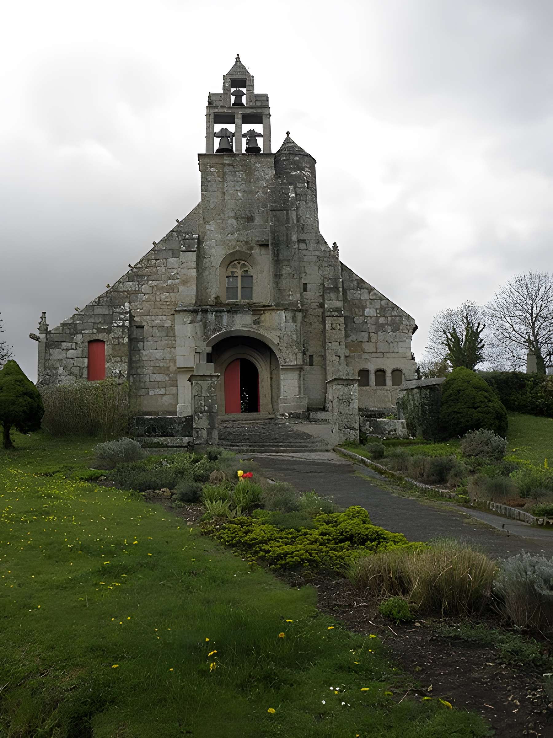 Église Saint-Envel de Loc-Envel