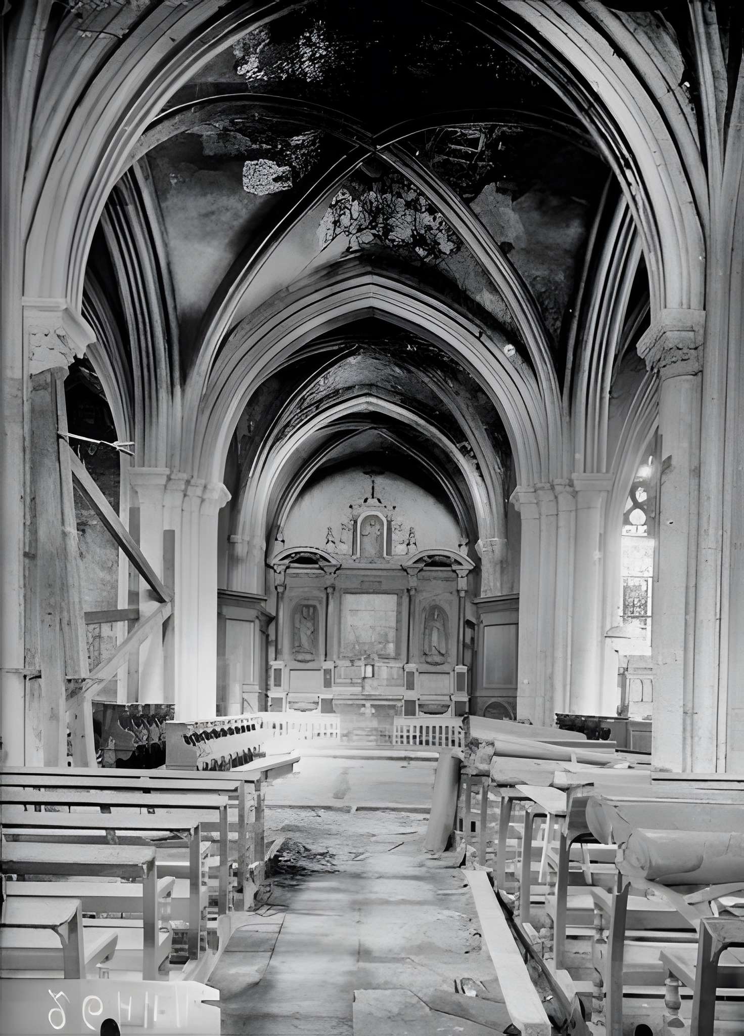 Église Sainte-Onésime de Donchery