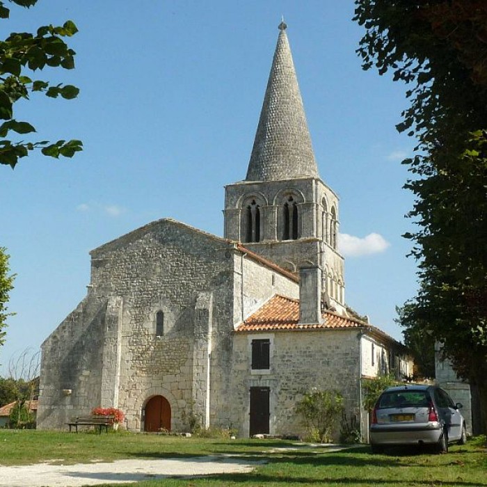 Photo de Église Saint-Estèphe à Roullet-Saint-Estèphe