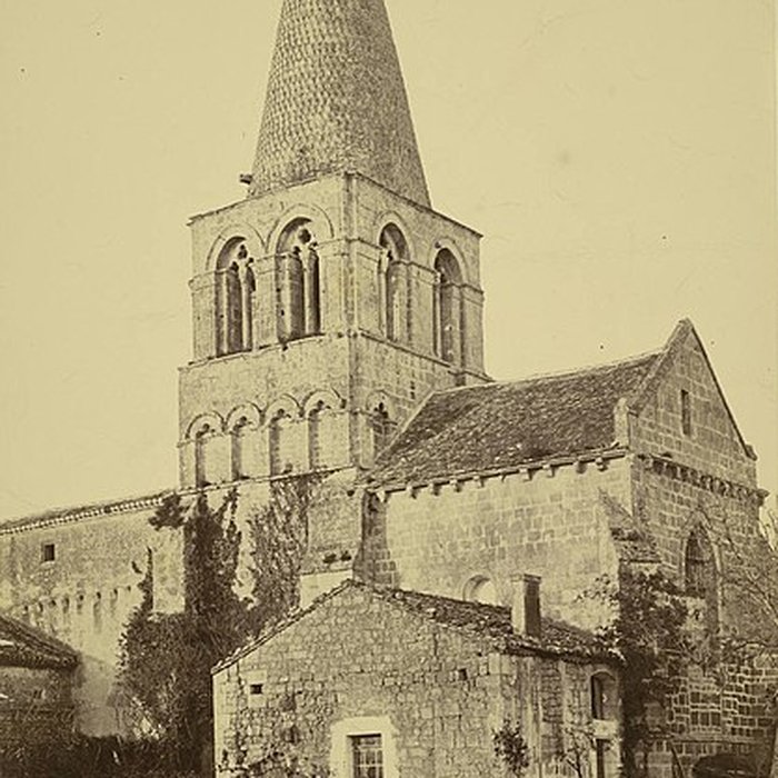 Photo de Église Saint-Estèphe à Roullet-Saint-Estèphe