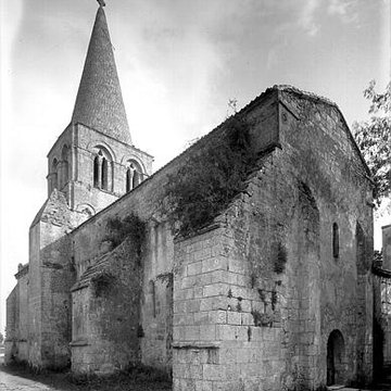 Église Saint-Estèphe à Roullet-Saint-Estèphe