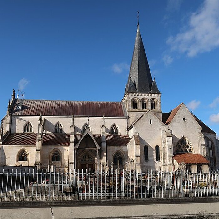 Photo de Église Sainte-Tanche de Lhuître