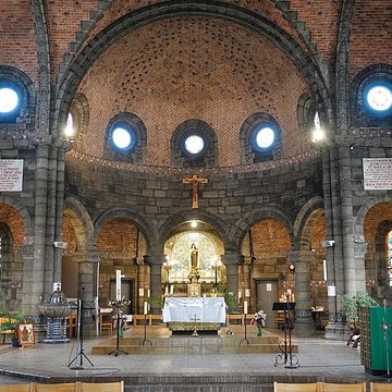 Église Sainte-Thérèse-de-lEnfant-Jésus de Wattrelos