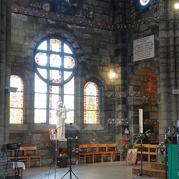 Église Sainte-Thérèse-de-lEnfant-Jésus de Wattrelos