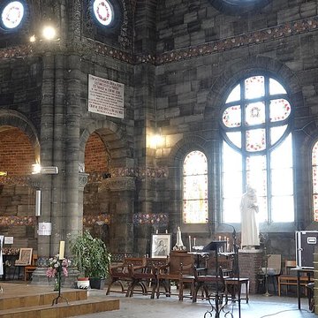 Église Sainte-Thérèse-de-lEnfant-Jésus de Wattrelos