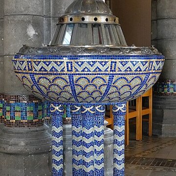 Église Sainte-Thérèse-de-lEnfant-Jésus de Wattrelos