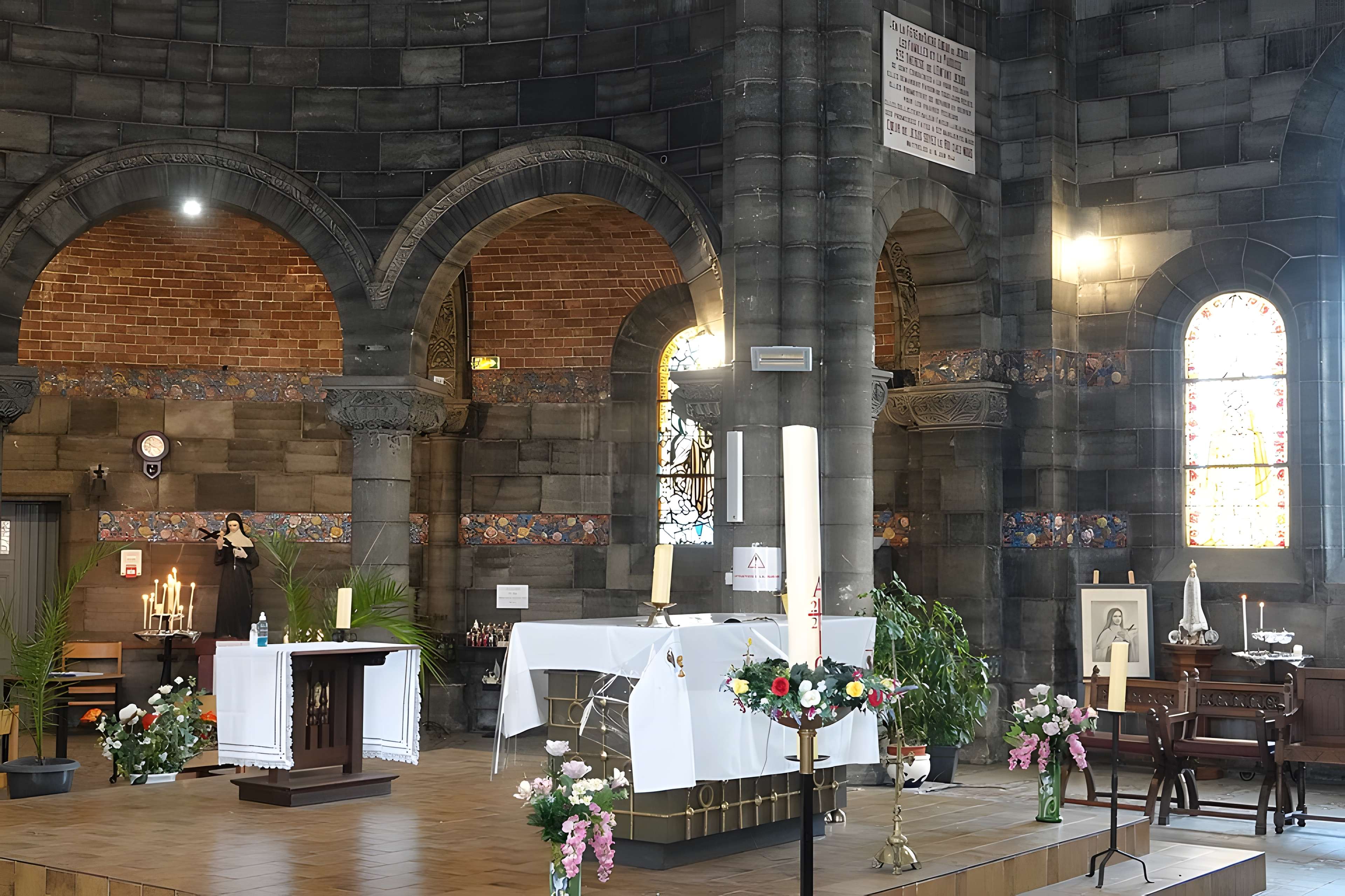 Église Sainte-Thérèse-de-l'Enfant-Jésus de Wattrelos