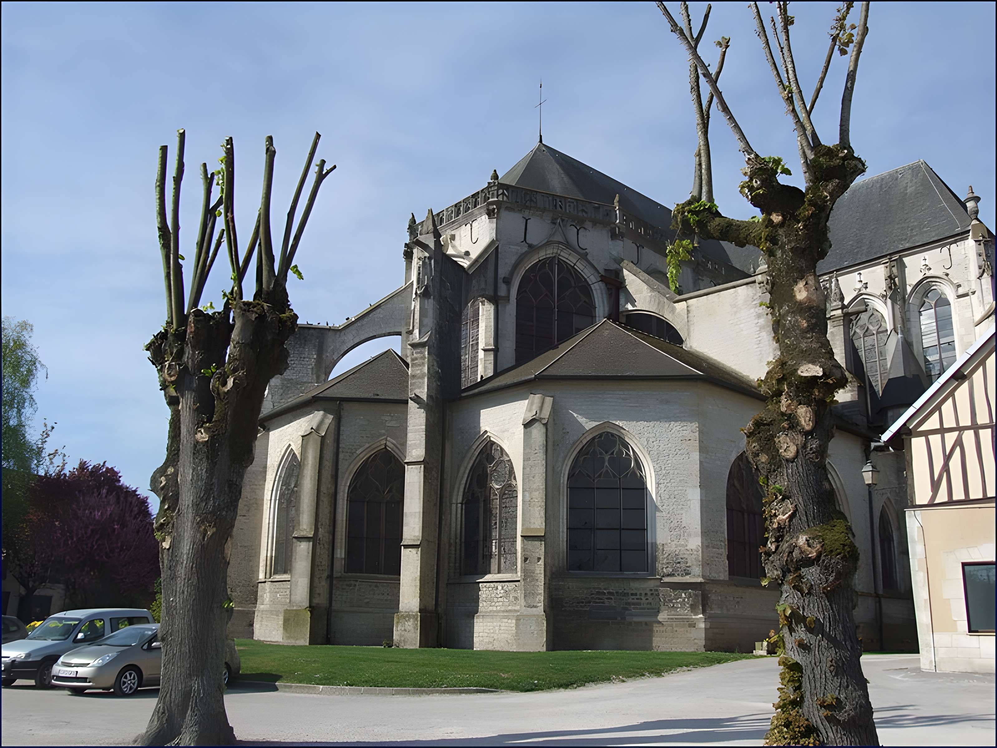 Église Saint-Étienne de Bar-sur-Seine