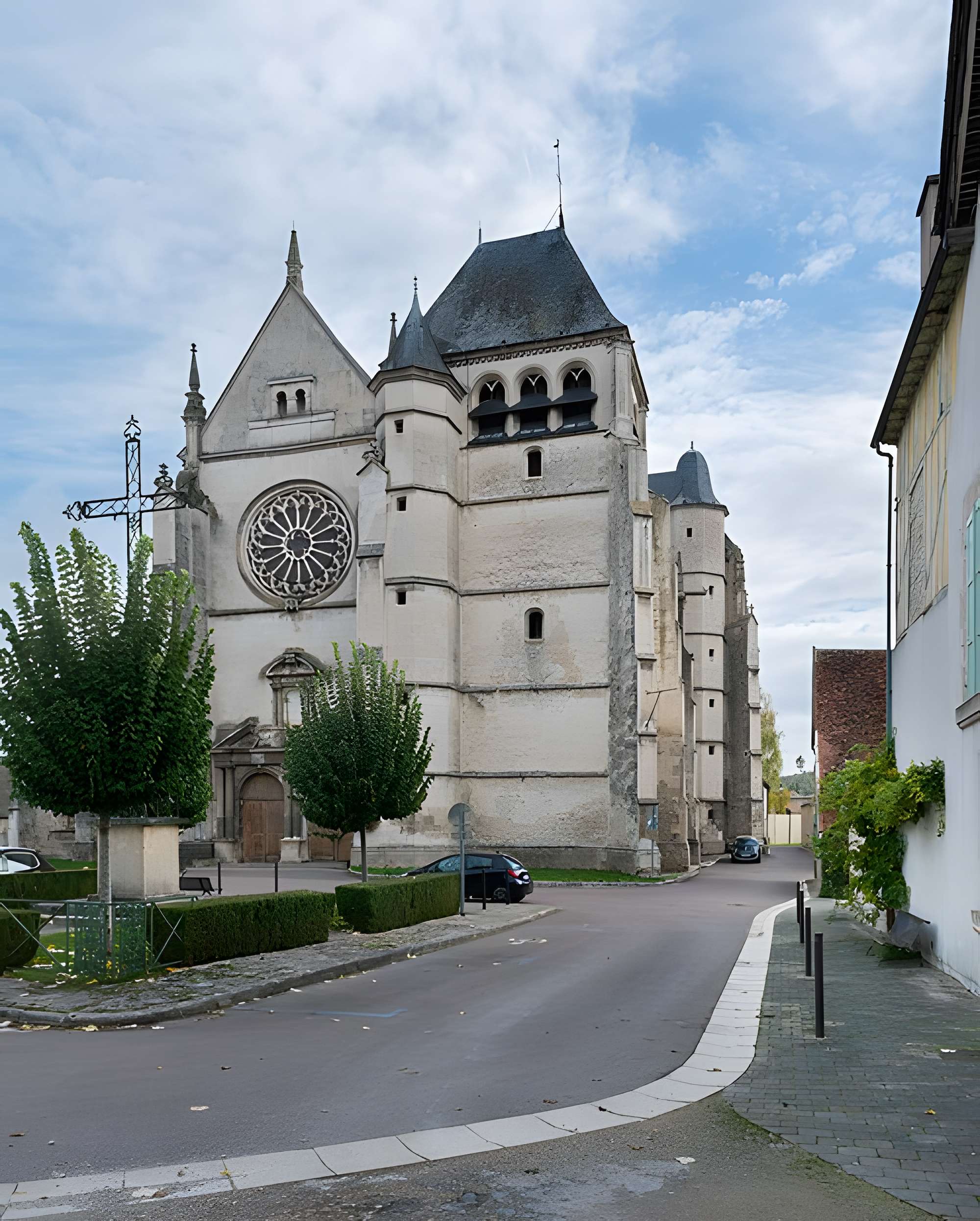 Église Saint-Étienne de Bar-sur-Seine