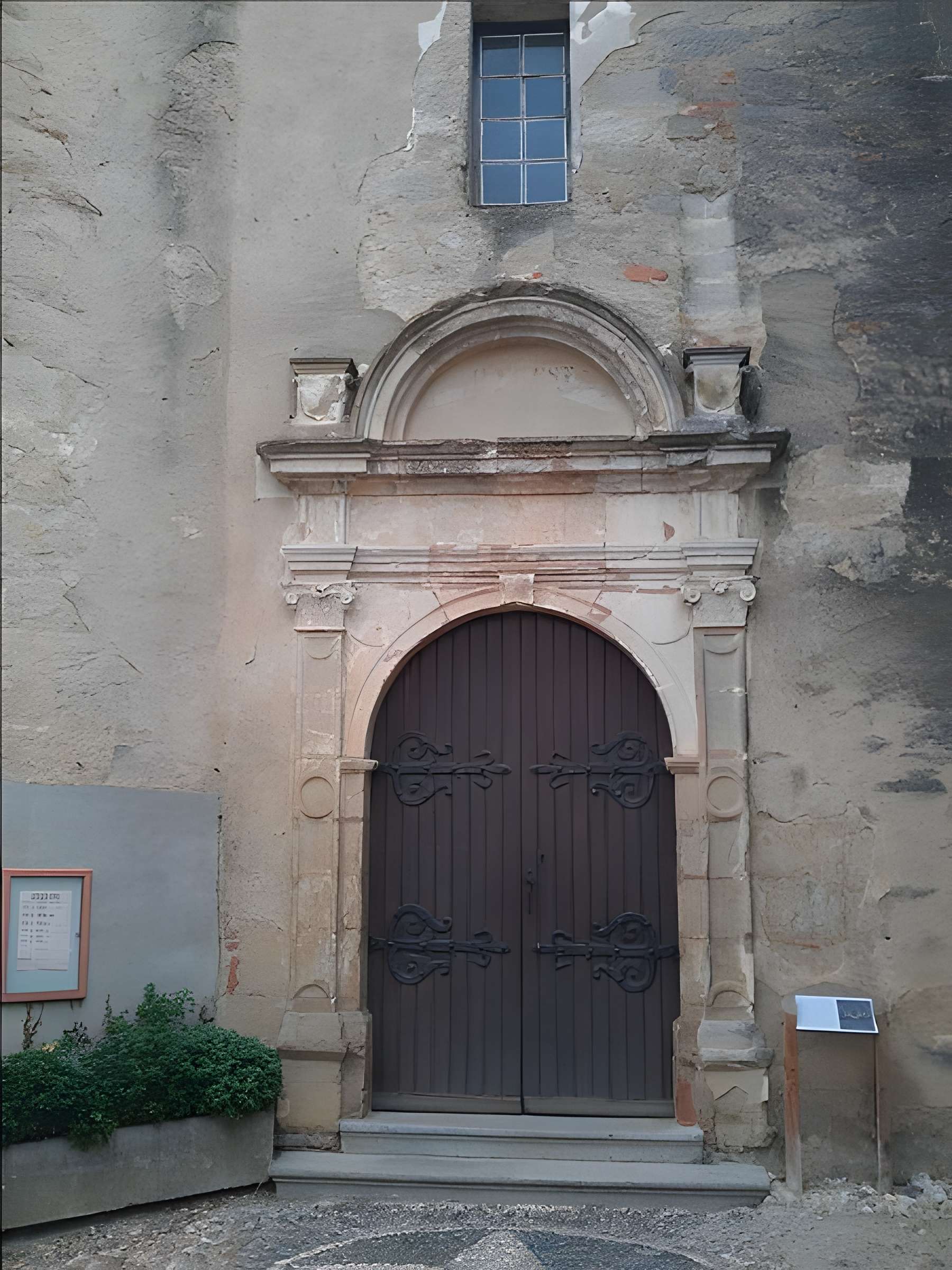 Église Saint-Étienne de Belcastel
