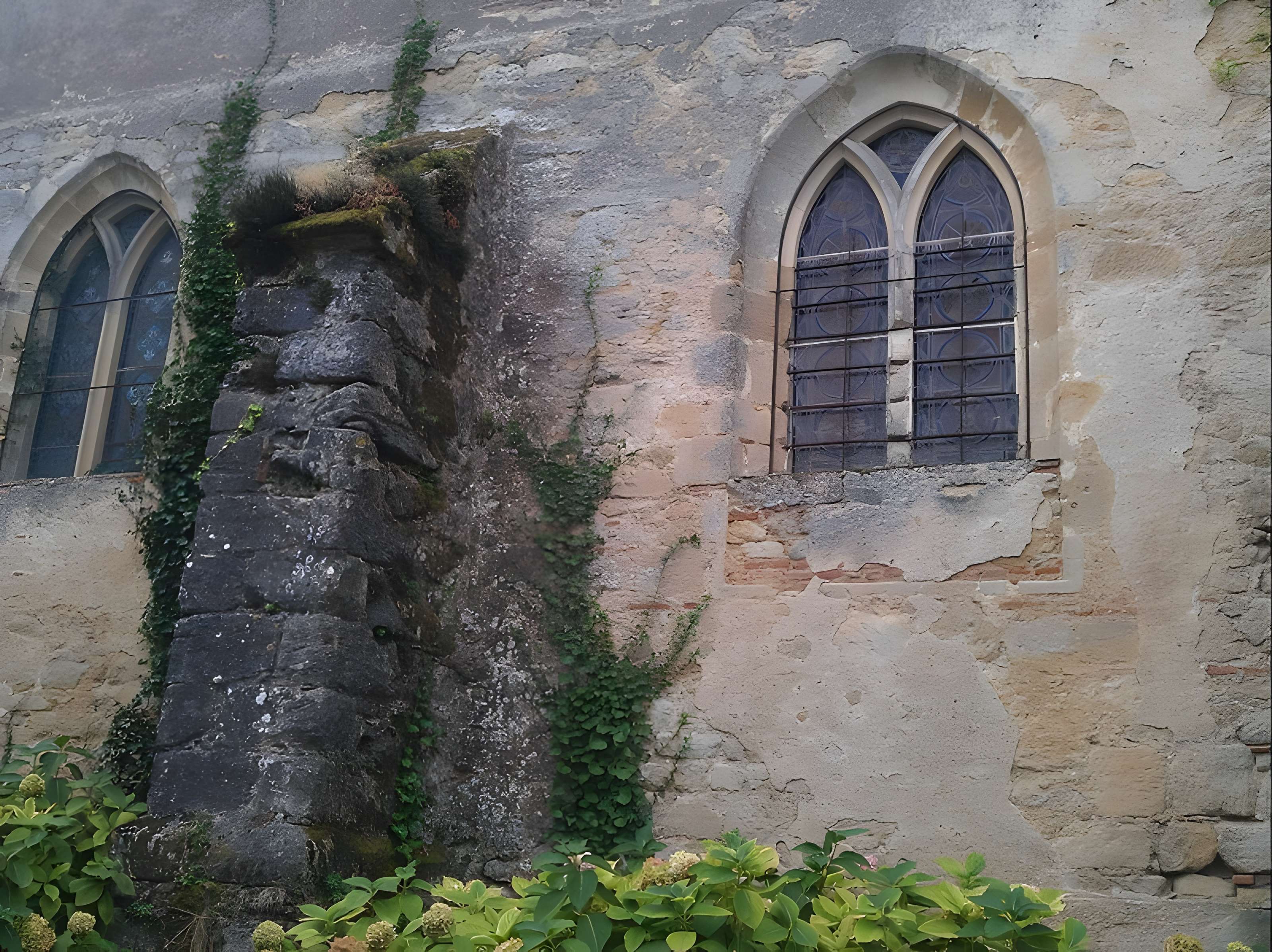 Église Saint-Étienne de Belcastel
