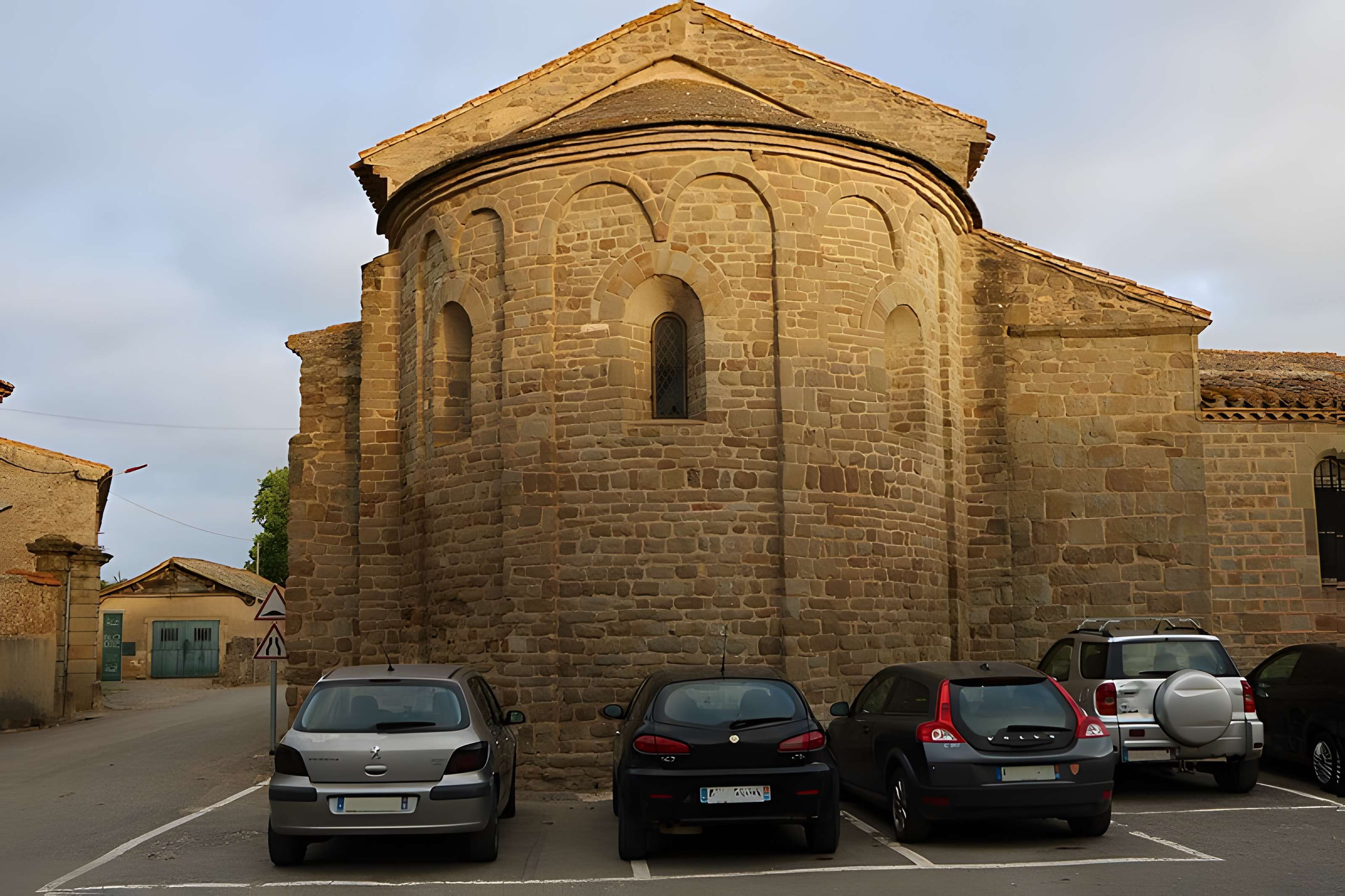 Église Saint-Étienne de Blomac