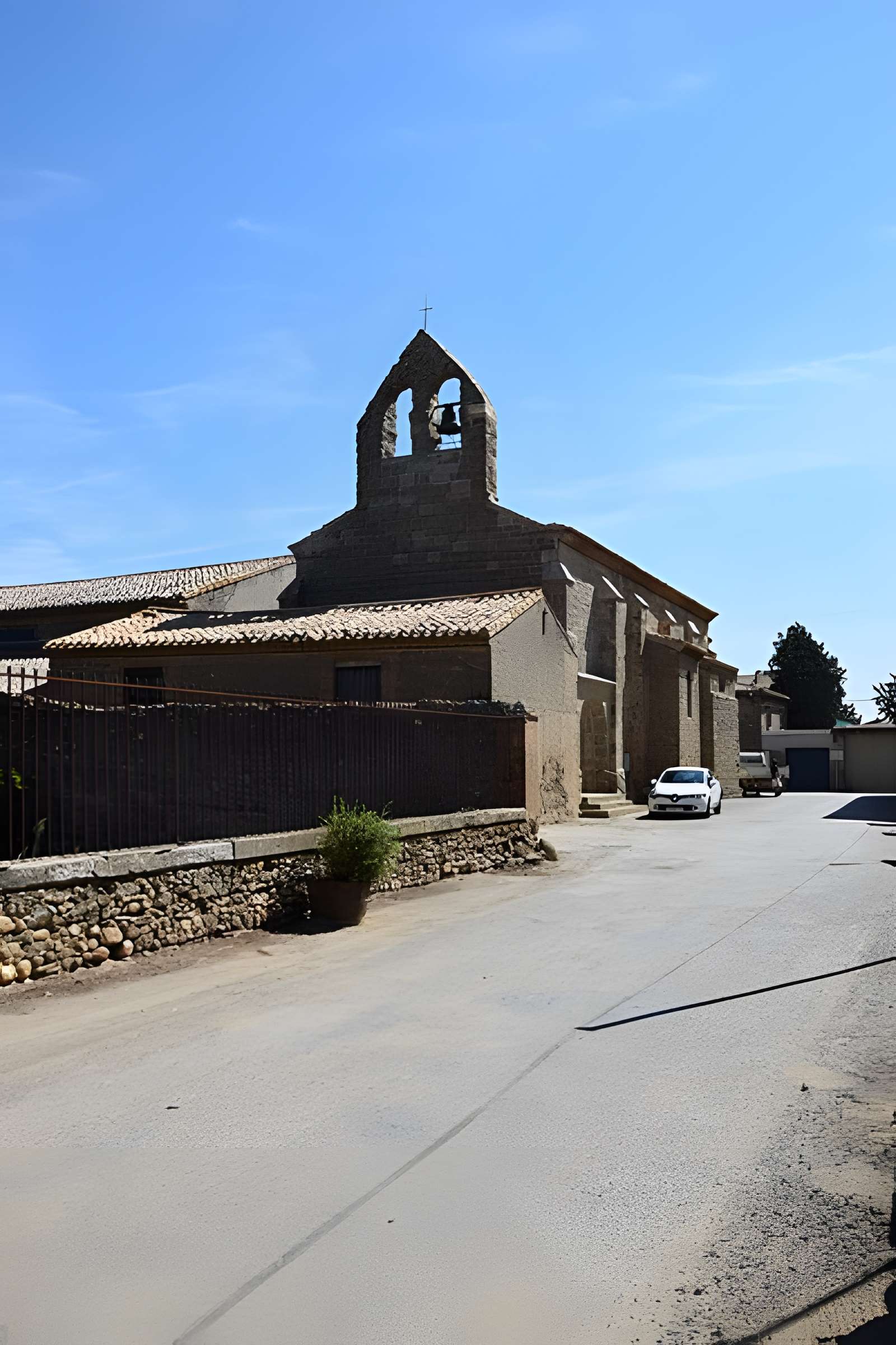 Église Saint-Étienne de Blomac