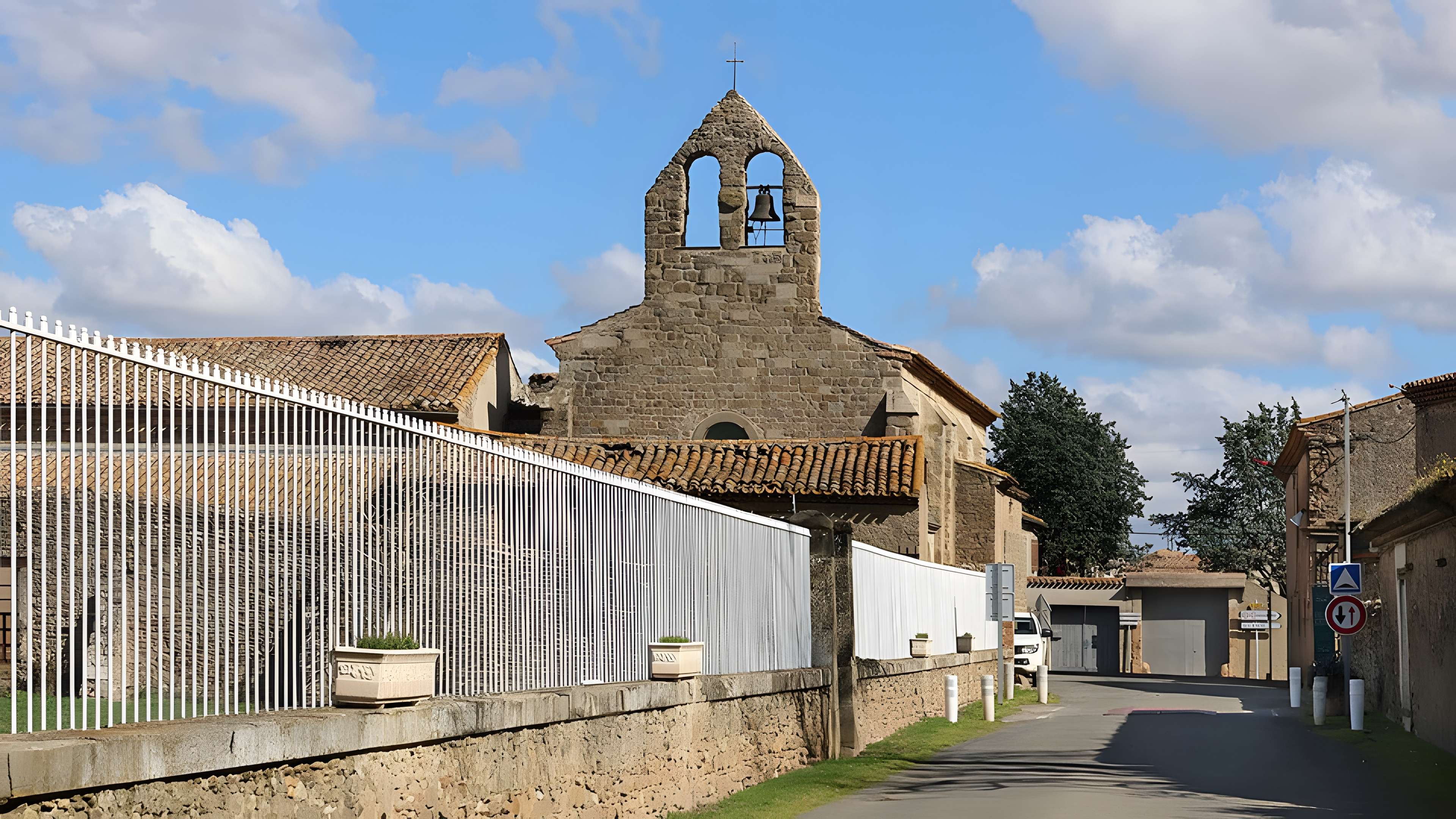 Église Saint-Étienne de Blomac