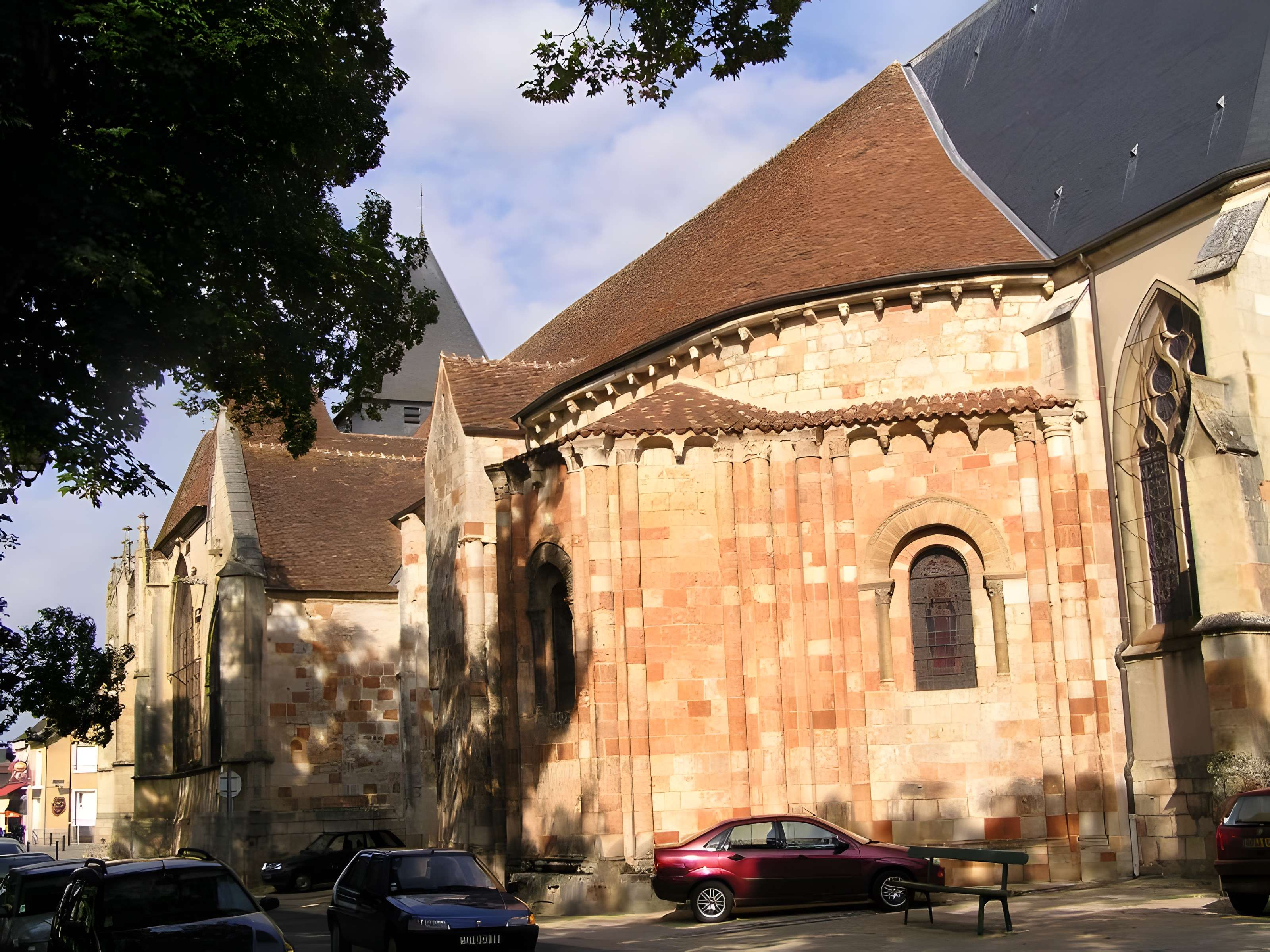 Église Saint-Étienne de Dun-sur-Auron