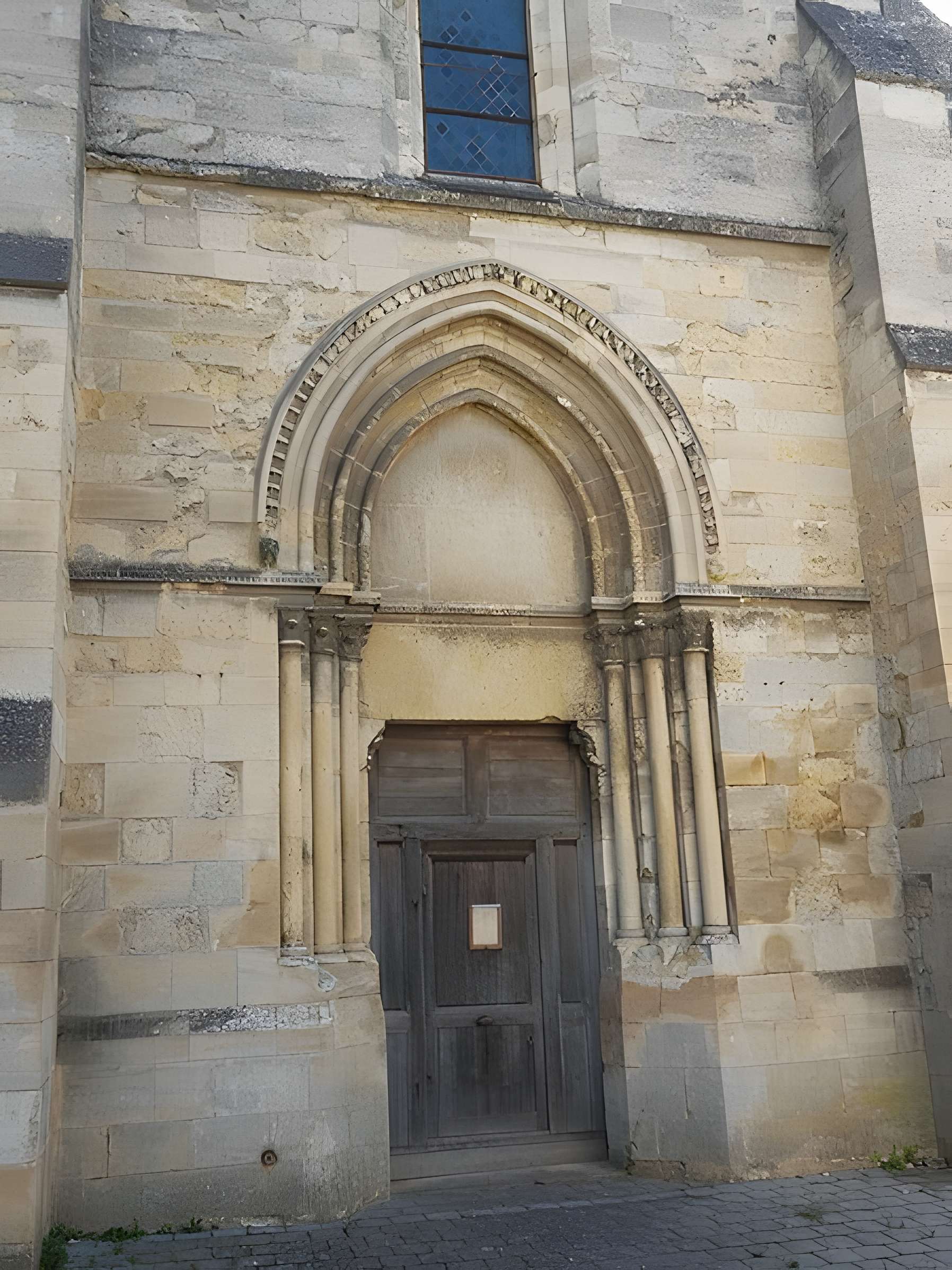 Église Saint-Étienne de Fosses