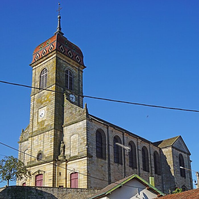 Photo de Église Saint-Étienne de Fougerolles et croix