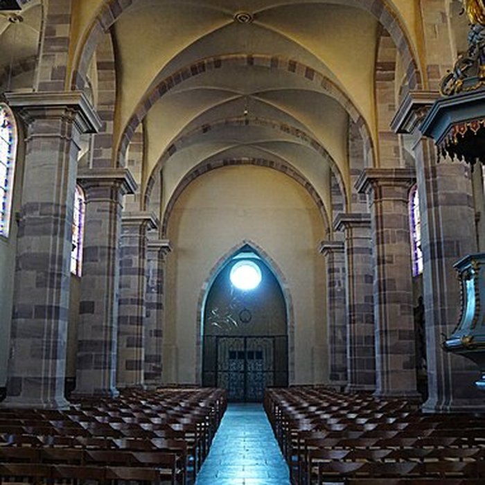 Photo de Église Saint-Étienne de Fougerolles et croix