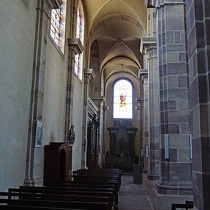Photo de Église Saint-Étienne de Fougerolles et croix