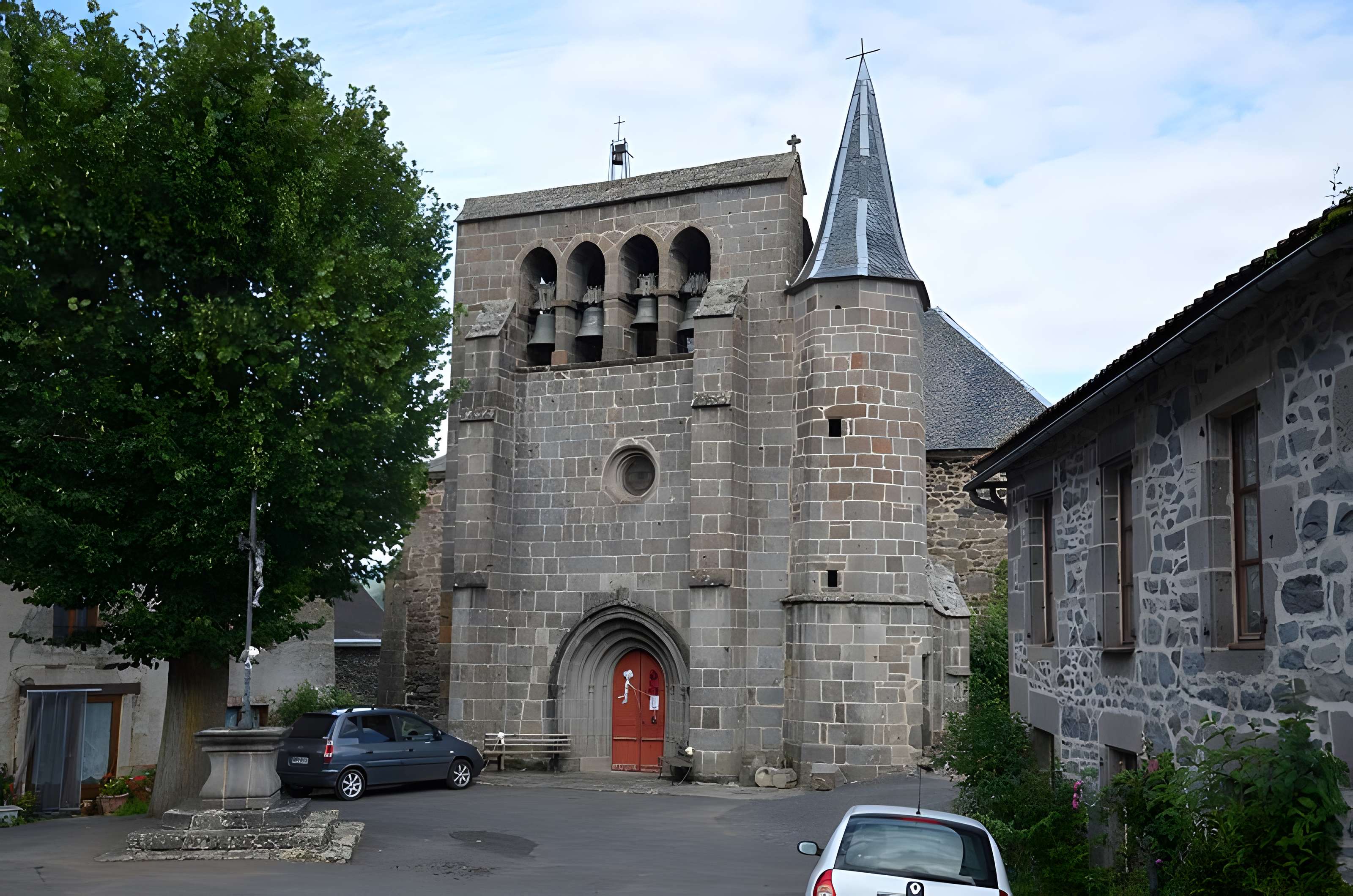 Église Saint-Étienne de Joursac