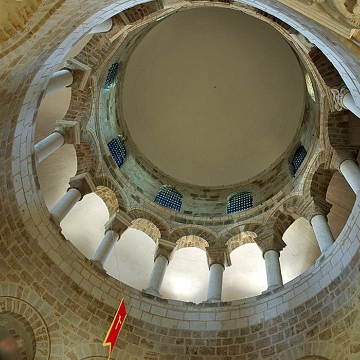 Photo de Église Saint-Étienne de Neuvy-Saint-Sépulchre