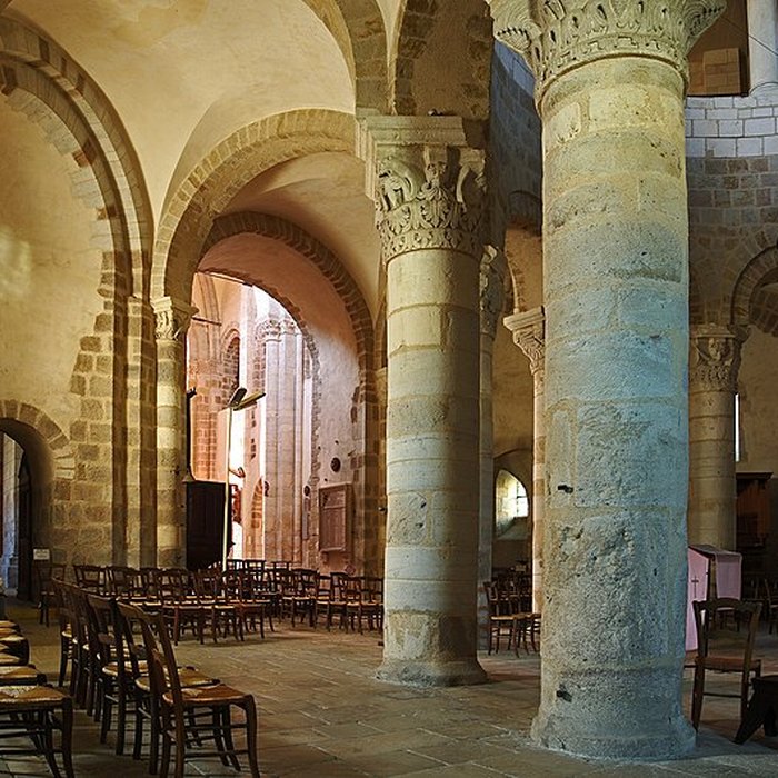 Photo de Église Saint-Étienne de Neuvy-Saint-Sépulchre