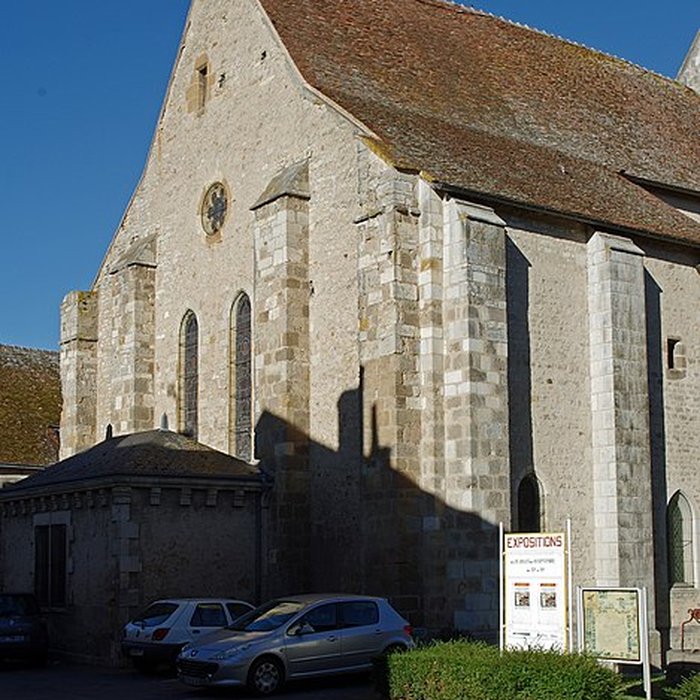 Photo de Église Saint-Étienne de Neuvy-Saint-Sépulchre