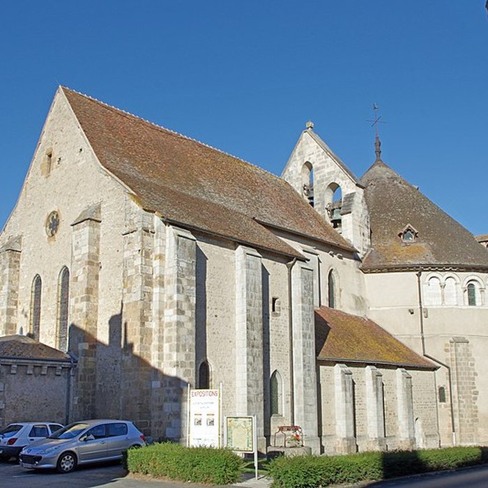 Photo de Église Saint-Étienne de Neuvy-Saint-Sépulchre