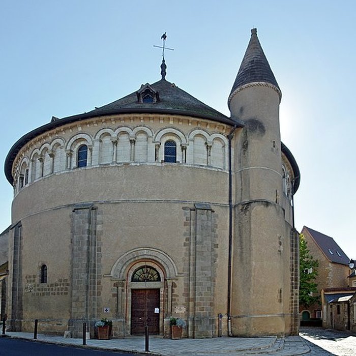 Photo de Église Saint-Étienne de Neuvy-Saint-Sépulchre