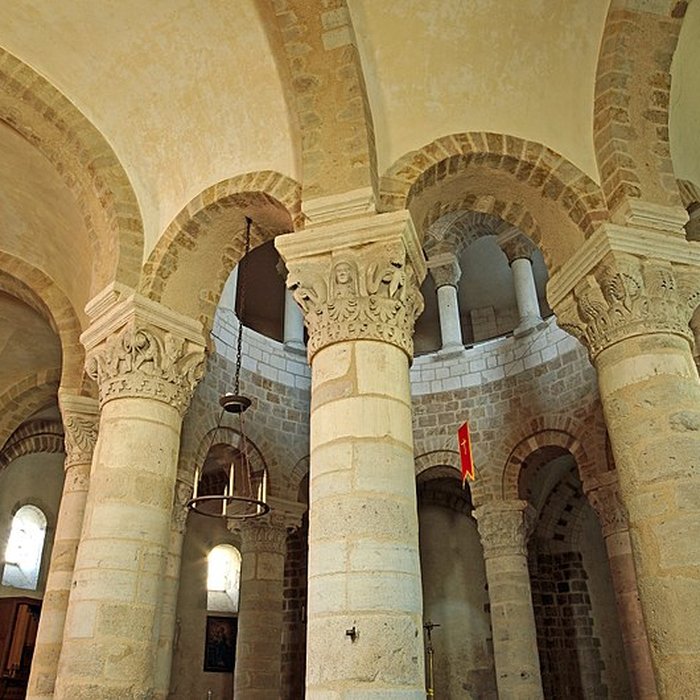 Photo de Église Saint-Étienne de Neuvy-Saint-Sépulchre