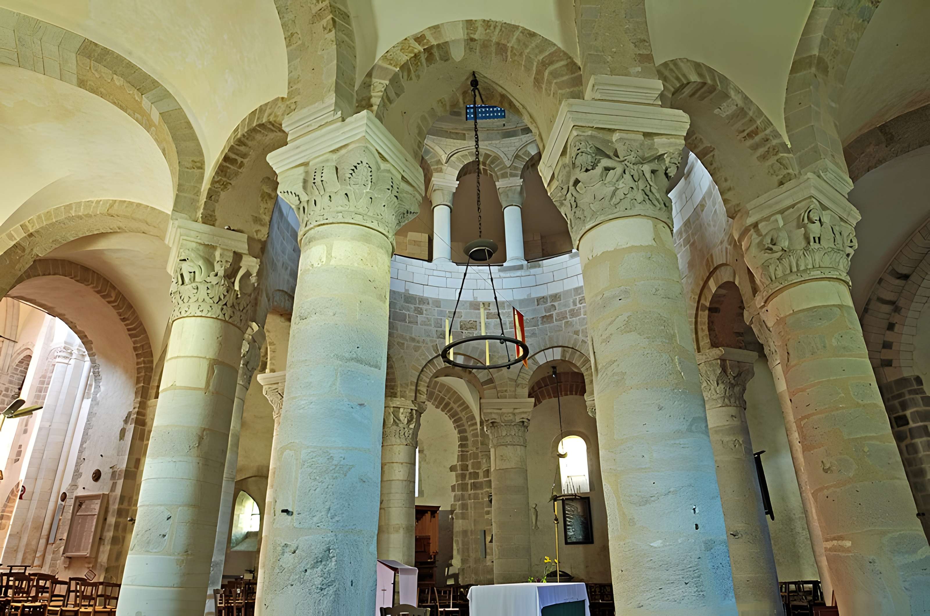 Église Saint-Étienne de Neuvy-Saint-Sépulchre