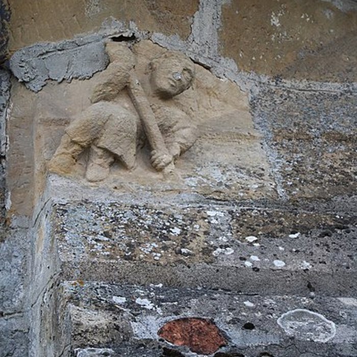 Photo de Église Saint-Étienne de Sirod et croix