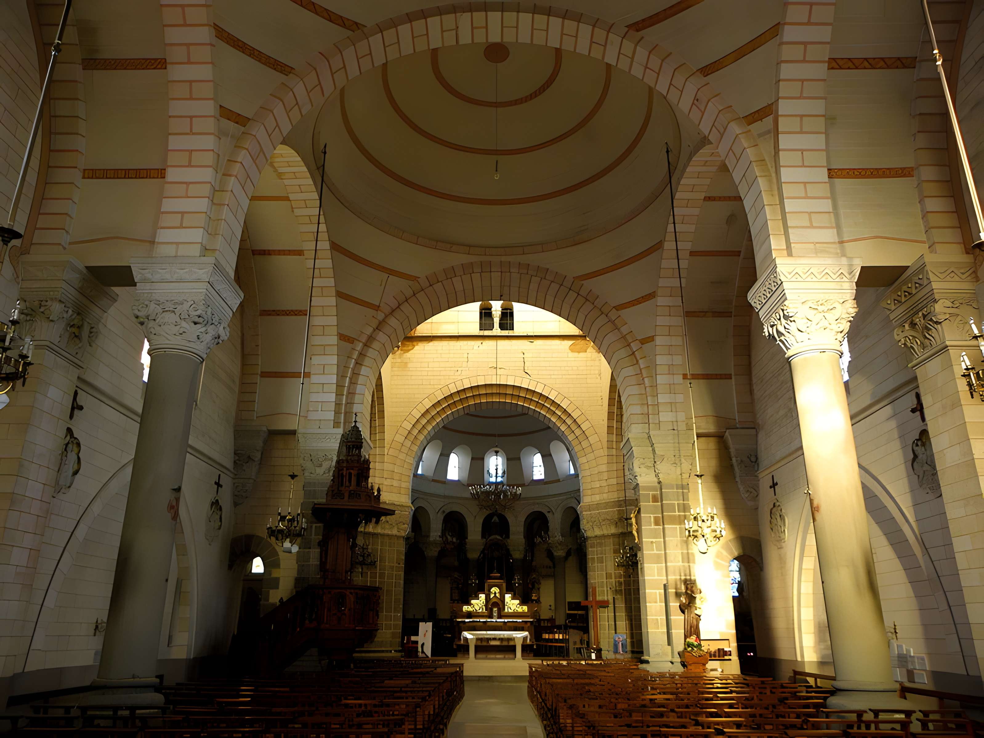 Église Saint-Étienne de Val-d'Izé