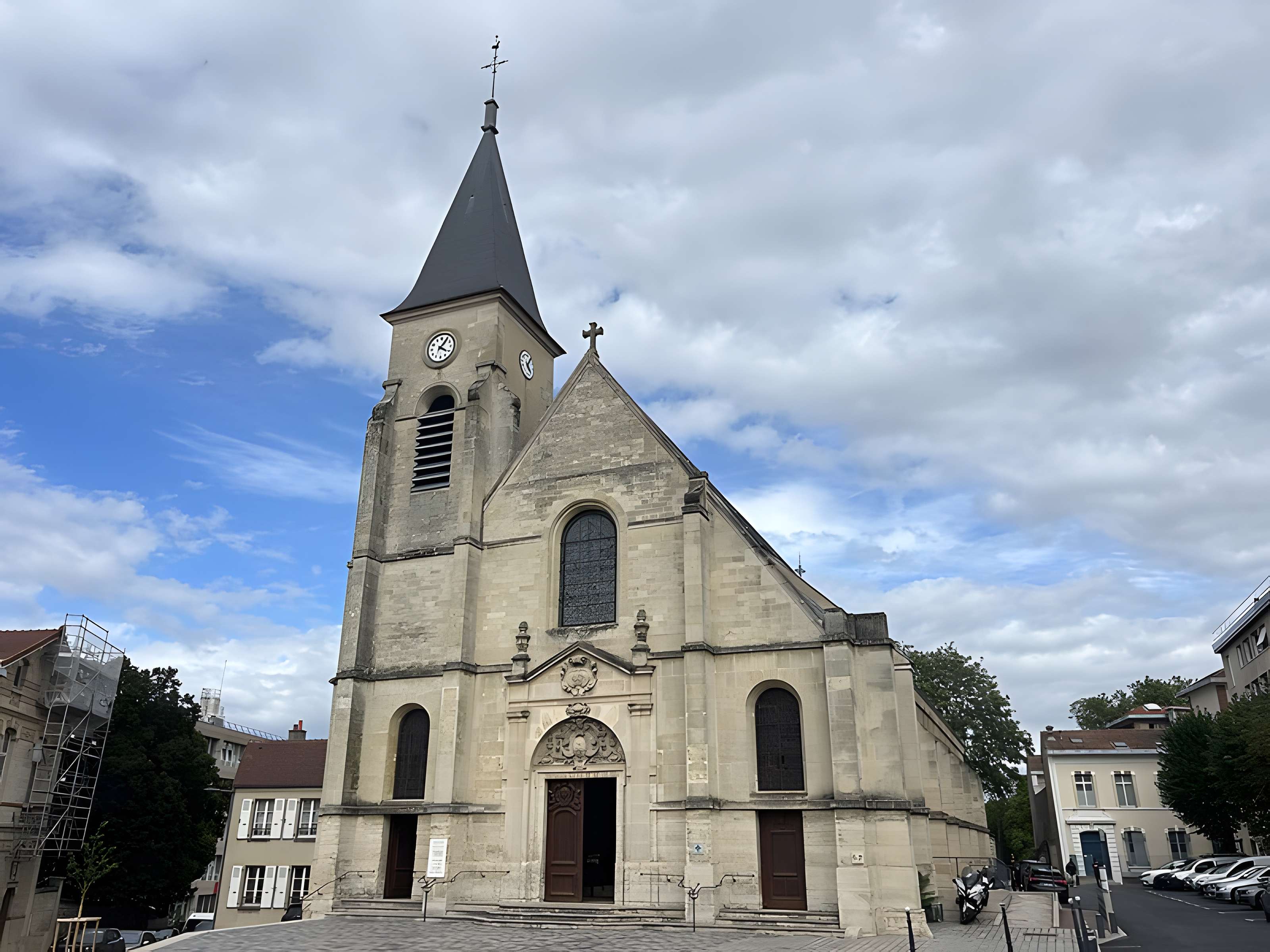 Église Saint-Étienne d'Issy-les-Moulineaux
