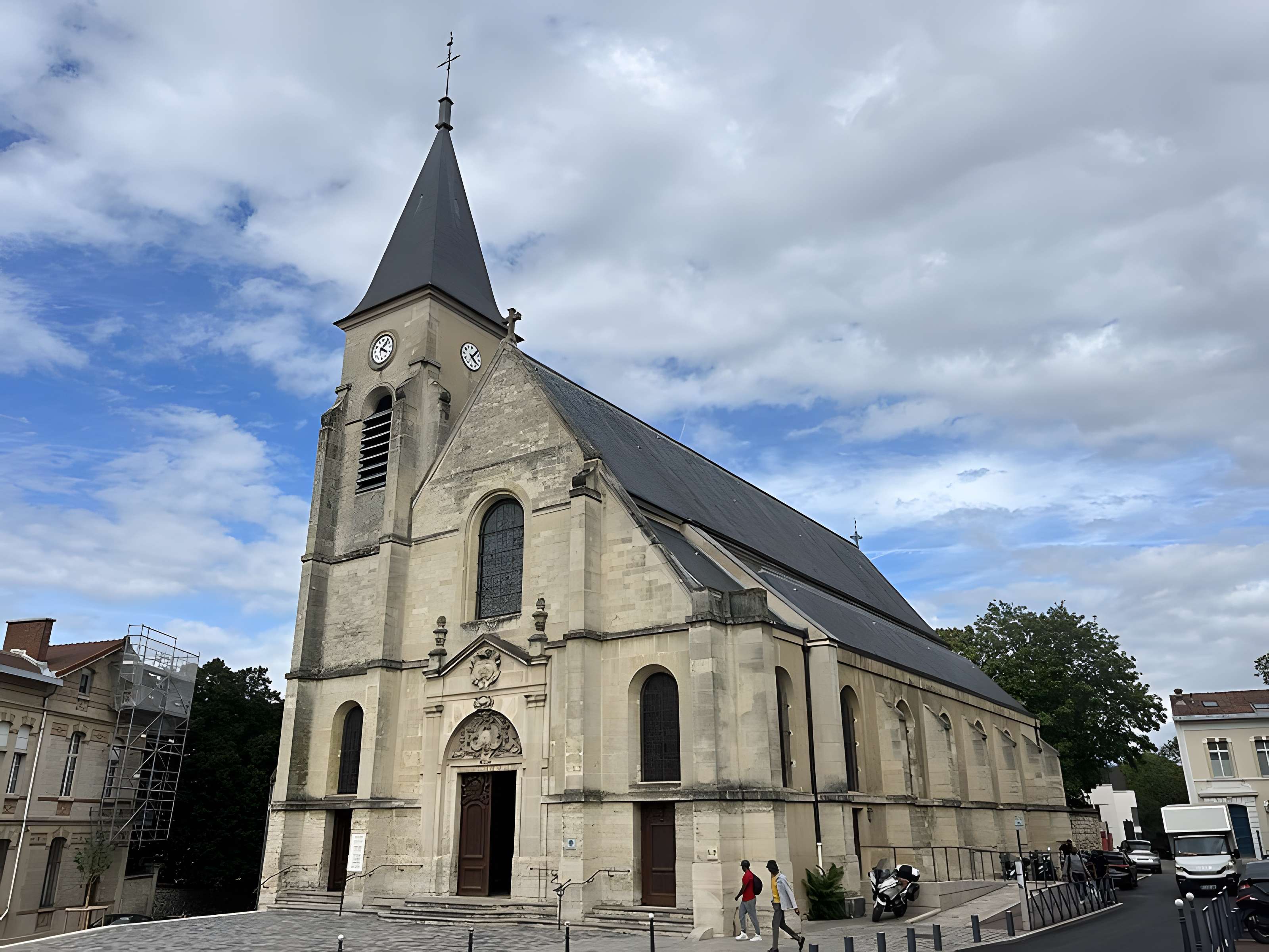 Église Saint-Étienne d'Issy-les-Moulineaux