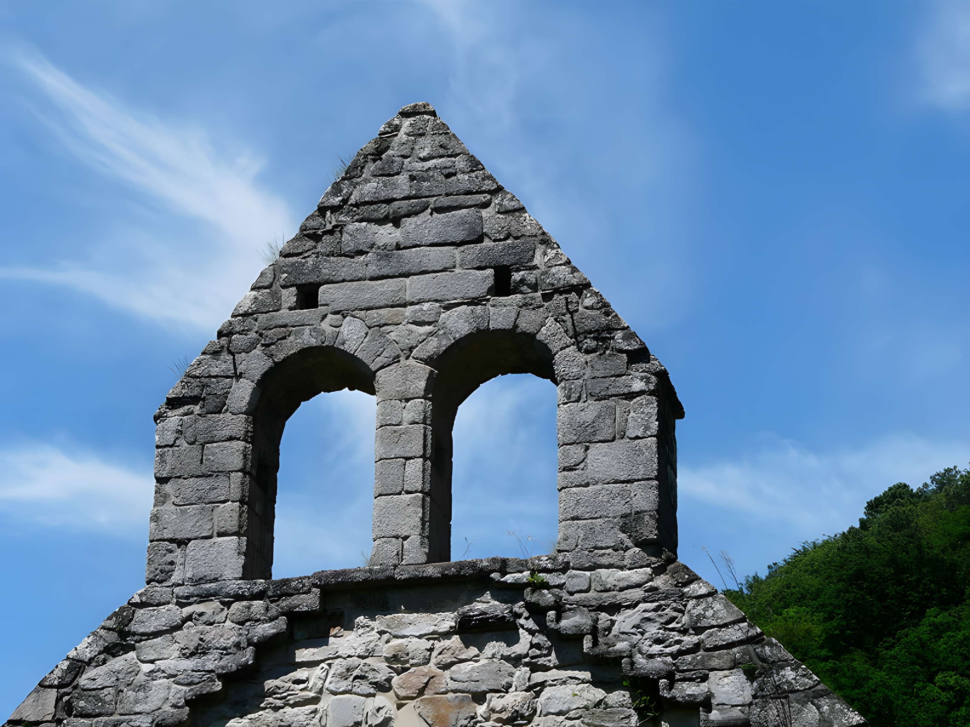 Église Saint-Étienne-de-Braguse de Gimel-les-Cascades