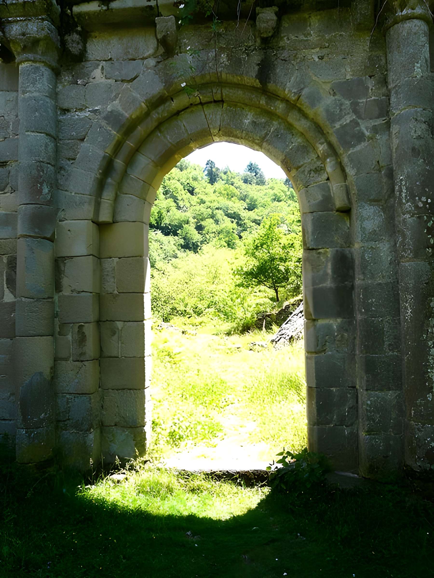 Église Saint-Étienne-de-Braguse de Gimel-les-Cascades