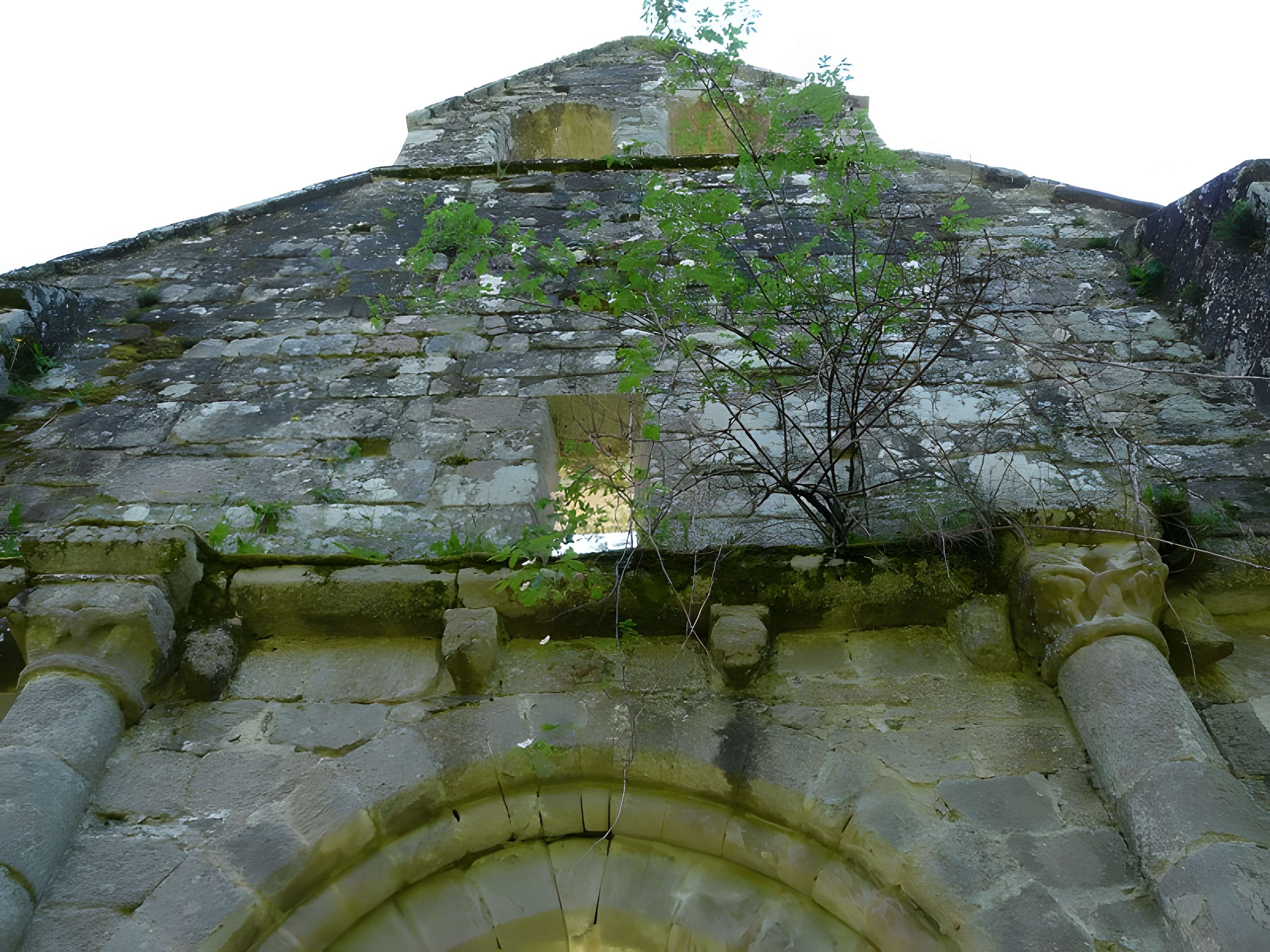 Église Saint-Étienne-de-Braguse de Gimel-les-Cascades