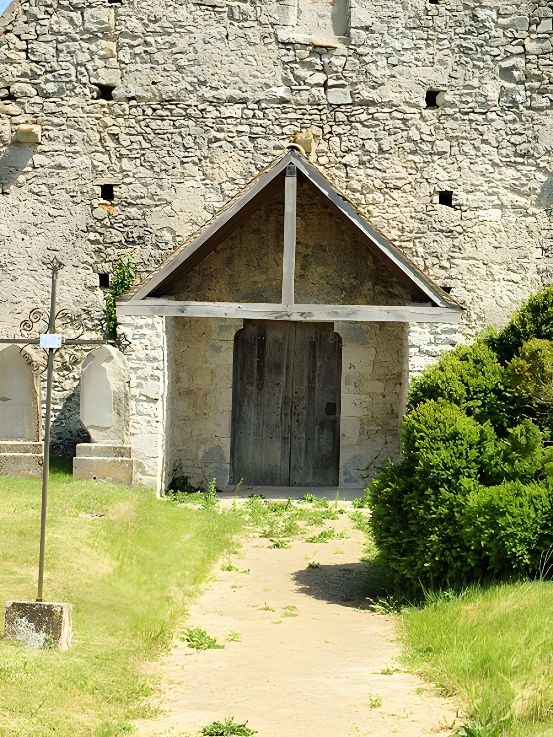 Église Saint-Eutrope-Lagerville de Chaintreaux
