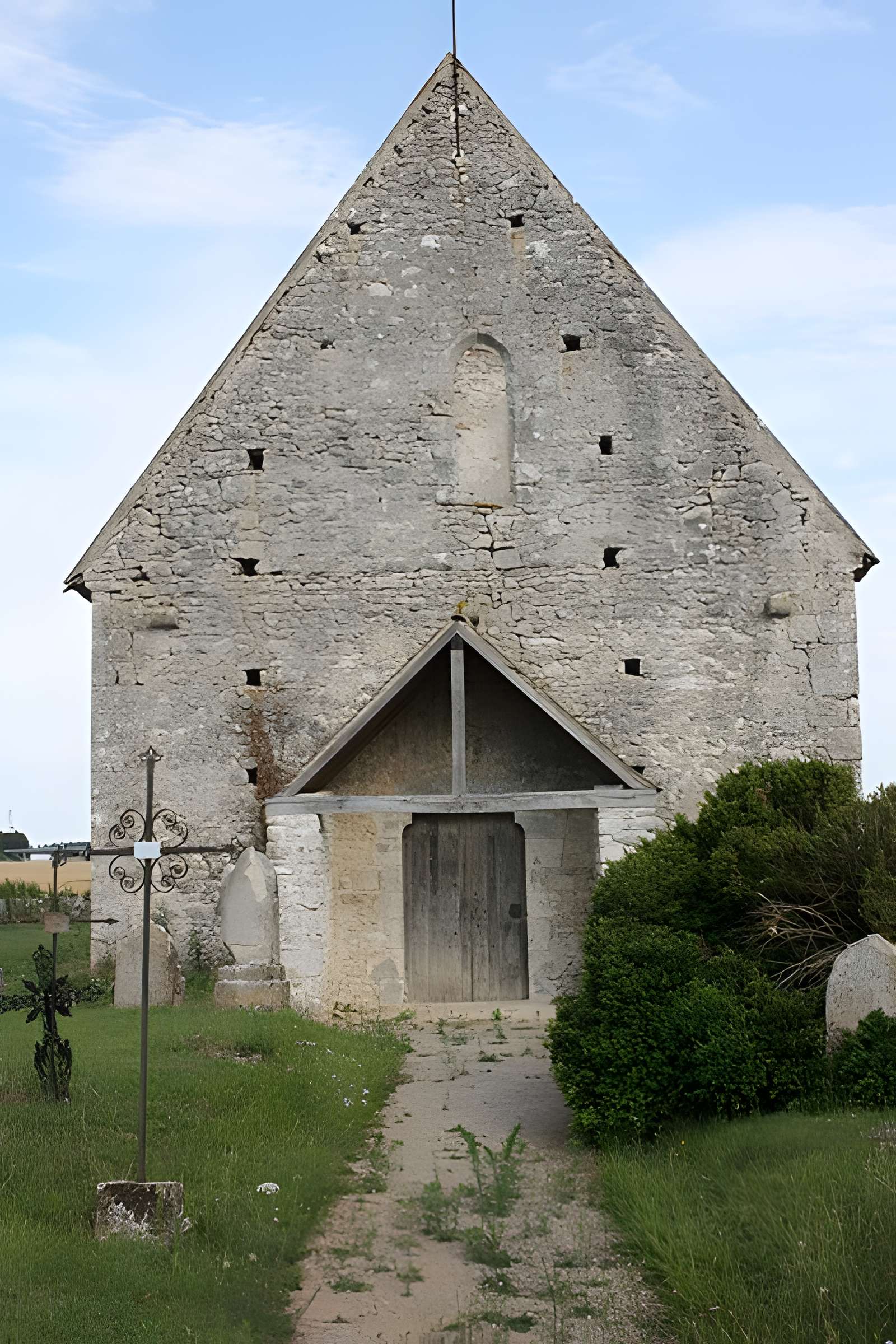 Église Saint-Eutrope-Lagerville de Chaintreaux