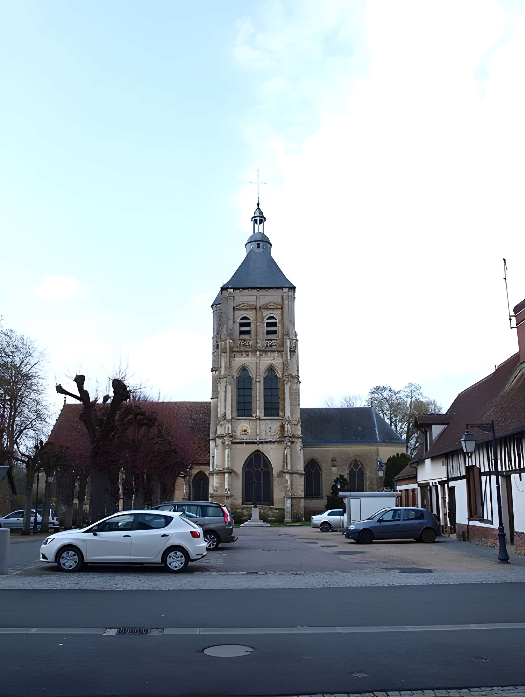 Église Saint-Évroult de Damville