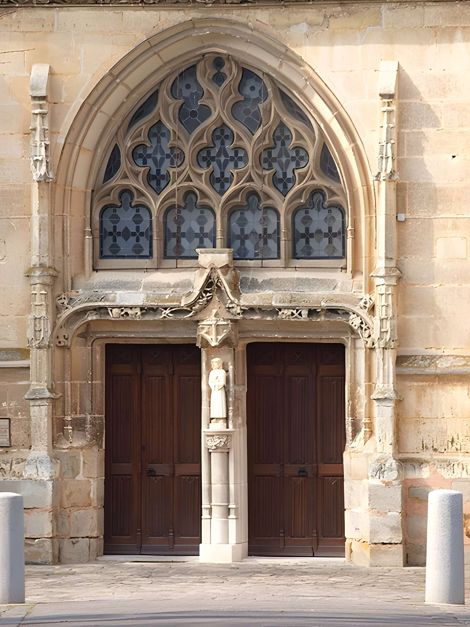 Église Saint-Évroult de Damville