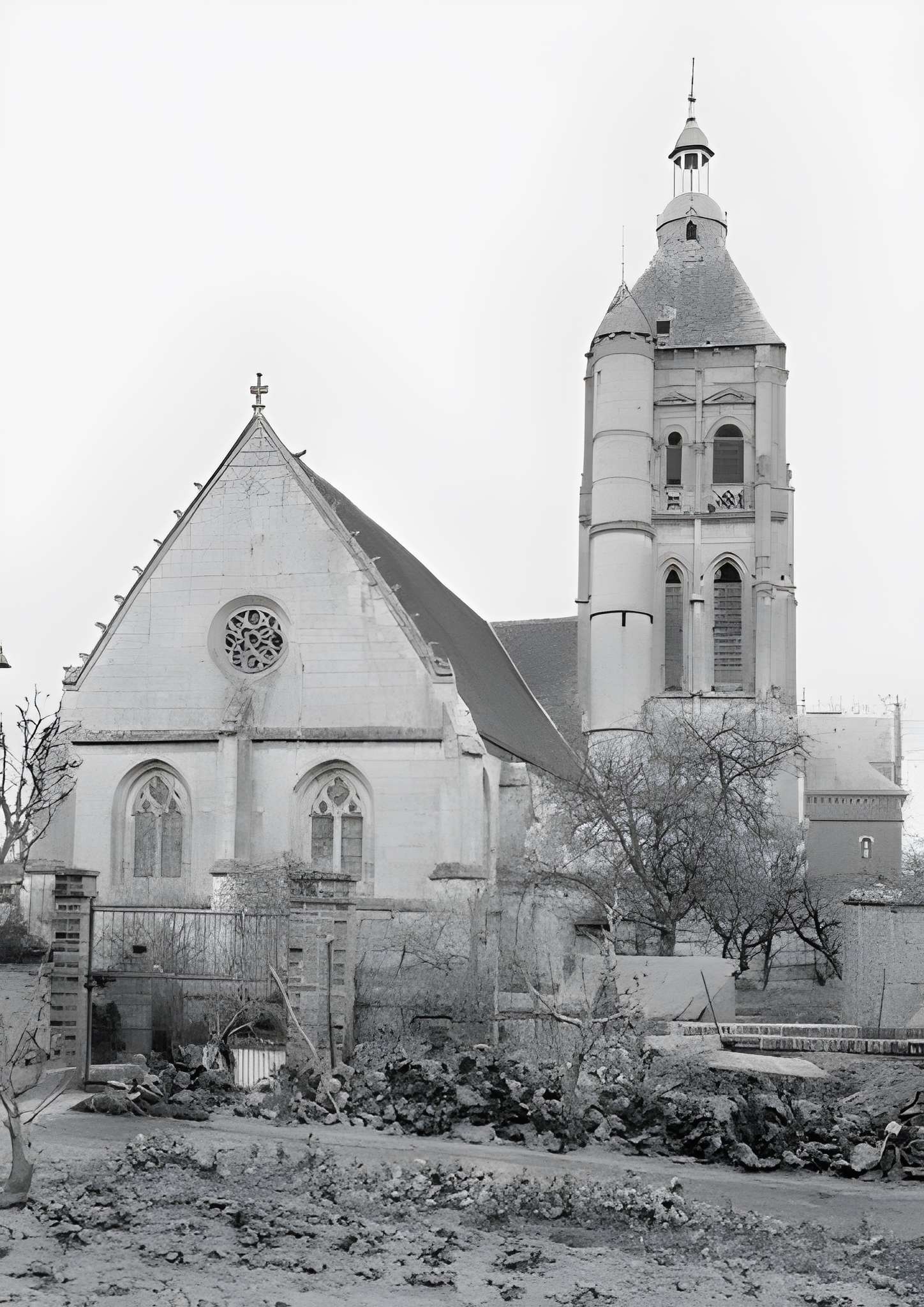 Église Saint-Évroult de Damville