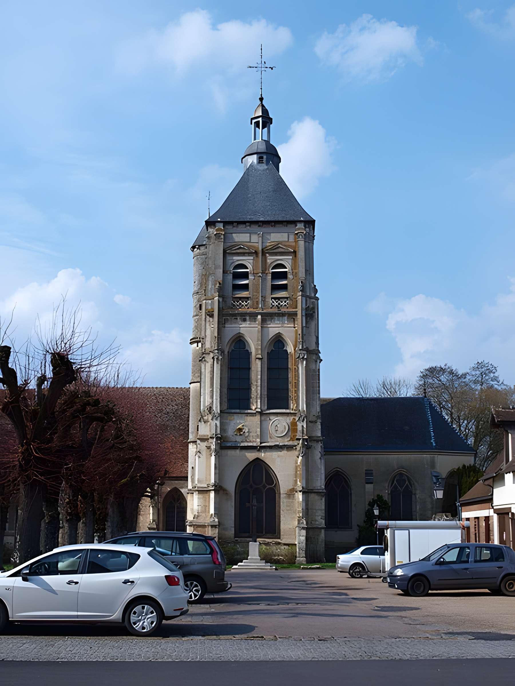 Église Saint-Évroult de Damville