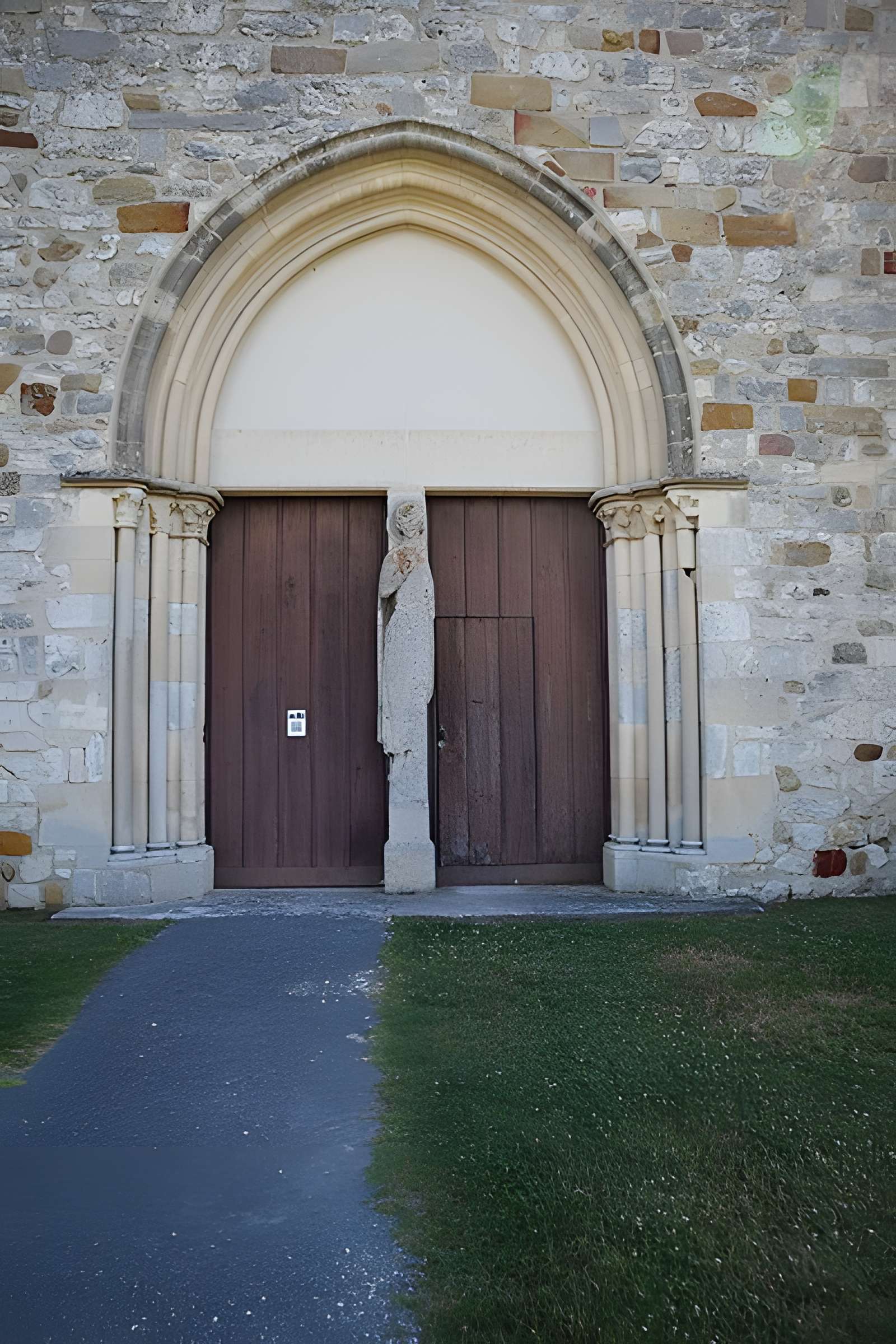 Église Saint-Ferréol-et-Saint-Maclou de Paroy