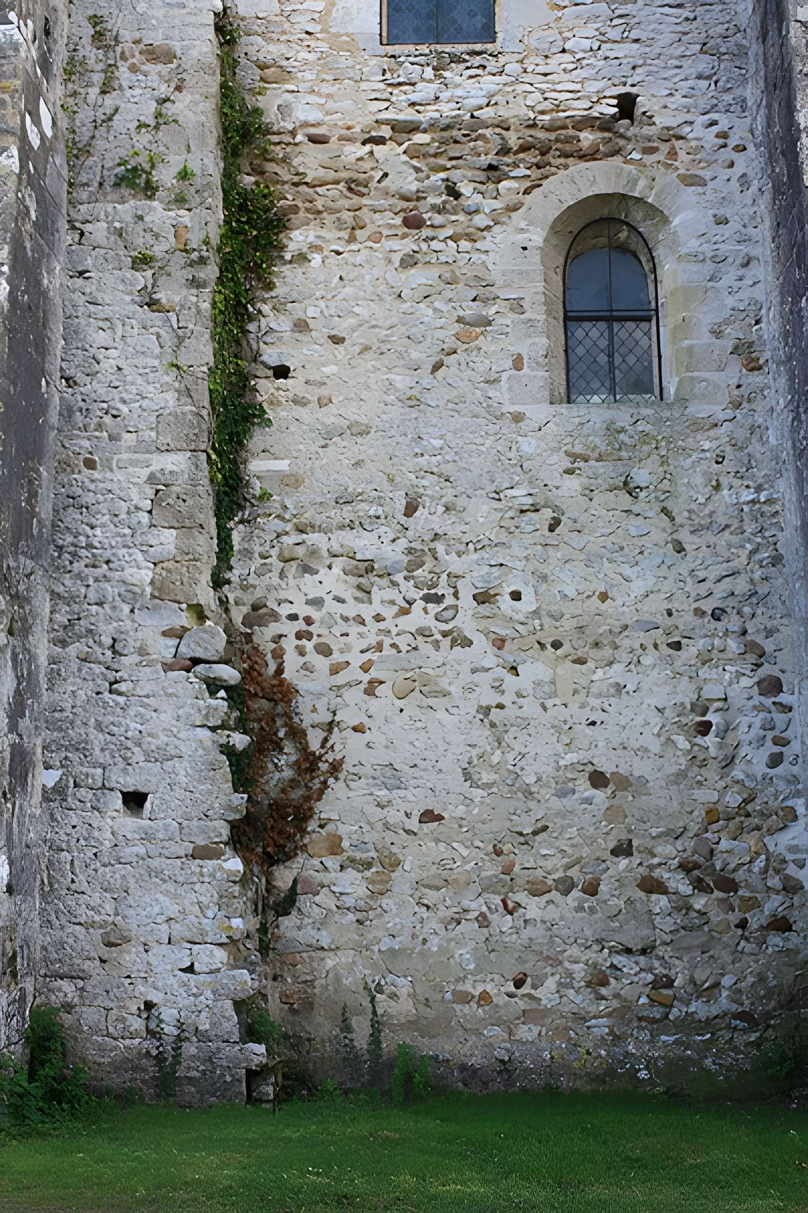 Église Saint-Ferréol-et-Saint-Maclou de Paroy
